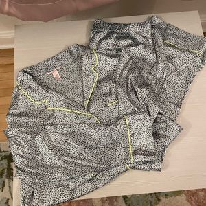 Victorias Secret Pajama Set